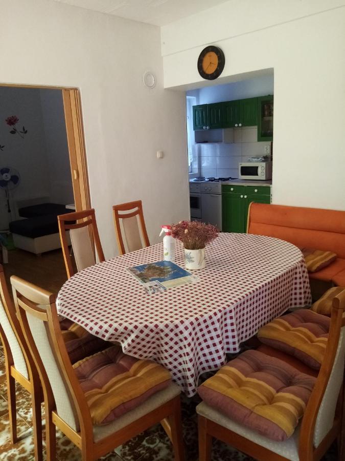 Apartments "Sun-Sea" Лопар Экстерьер фото